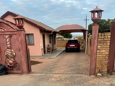2 Bedroom House For Sale in Soshanguve - kmdG.webp