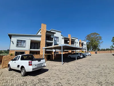 2 Bedroom Apartment To Rent in Benoni - 7QXJ.webp