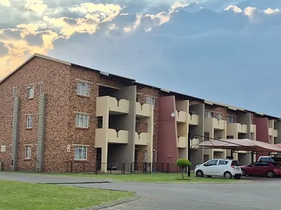2 Bedroom Apartment For Sale in Boksburg - 1N5n.webp