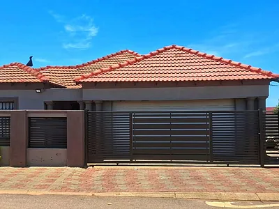 3 Bedroom House For Sale in Soshanguve - xIGb.webp