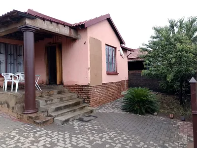 3 Bedroom House For Sale in Pretoria - img