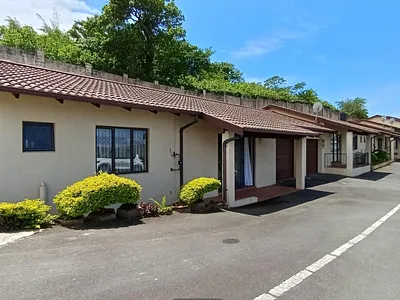 2 Bedroom House For Sale in Amanzimtoti - BByU.webp