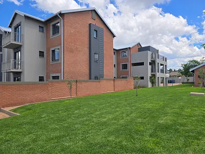2 Bedroom Apartment For Sale in Pretoria - fjSU.webp