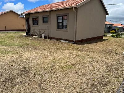 2 Bedroom House For Sale in Ladysmith - OVi2.webp