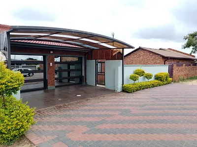 3 Bedroom House For Sale in Pretoria - img