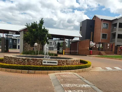 3 Bedroom Apartment For Sale in Pretoria - 3KMz.webp