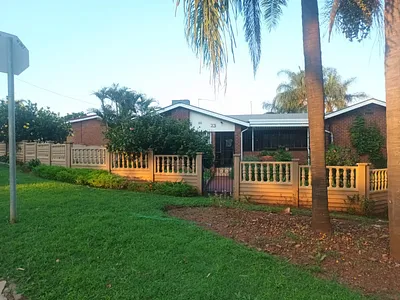 3 Bedroom House For Sale in Pretoria - BjOE.webp