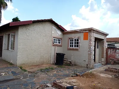 2 Bedroom House For Sale in Pretoria - PgG6.webp