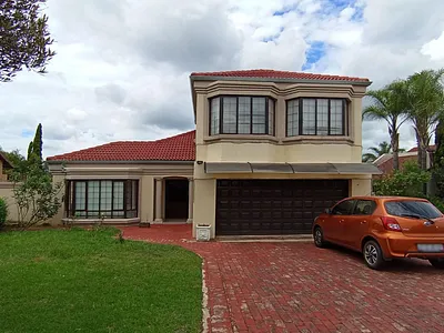 5 Bedroom House For Sale in Pretoria - td8d.webp