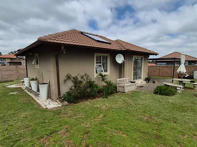 2 Bedroom House For Sale in Benoni - Xpvj.webp