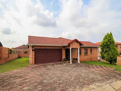 3 Bedroom House For Sale in White River - i5Oj.webp