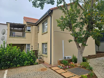 2 Bedroom Apartment For Sale in Pretoria - Krw6.webp