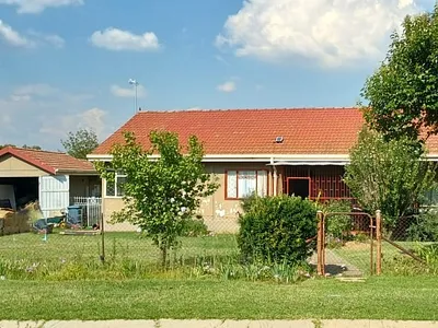3 Bedroom House For Sale in Grootvlei - ZTlU.webp