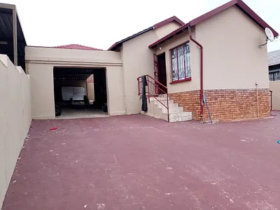3 Bedroom House For Sale in Pretoria - cYTx.webp