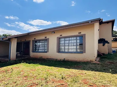 4 Bedroom House For Sale in Polokwane - WURy.webp