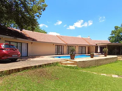 4 Bedroom House For Sale in Pretoria - QAhV.webp