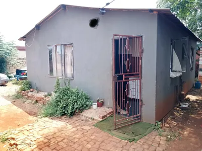 2 Bedroom House For Sale in Pretoria - ke0F.webp