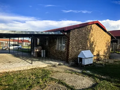 3 Bedroom House For Sale in Ladysmith - UeW0.webp