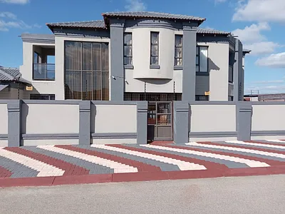 4 Bedroom House For Sale in Mahlako-A-Phahla Gardens, Polokwane - p6K6.webp