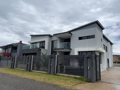 5 Bedroom House For Sale in Bronkhorstspruit - pSy1.webp