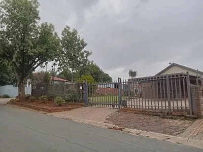 3 Bedroom House For Sale in Centurion - I8xd.webp
