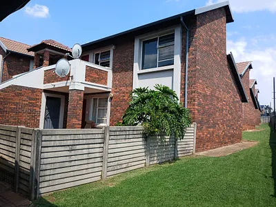 1 Bedroom Apartment For Sale in Kempton Park - HZxm.webp