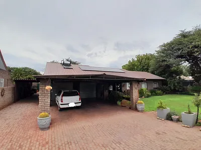 4 Bedroom House For Sale in Kathu - NW8f.webp