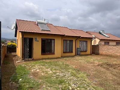 3 Bedroom House For Sale in Pretoria - pV6l.webp