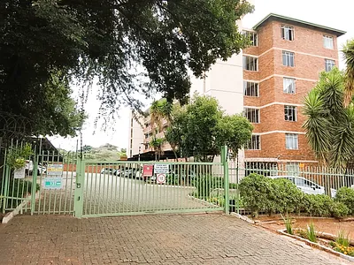 2 Bedroom Apartment For Sale in Pretoria - xSRg.webp