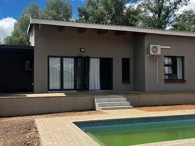 2 Bedroom House For Sale in Kuruman - Qlqq.webp