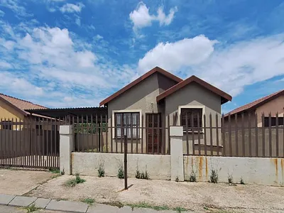 2 Bedroom House For Sale in Springs - 6mJ9.webp