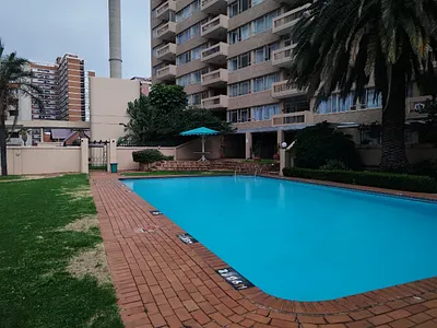 2 Bedroom Apartment For Sale in Johannesburg - qHHn.webp