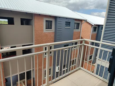 3 Bedroom Apartment For Sale in Pretoria - qSMA.webp