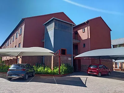 0.5 Bedroom Apartment For Sale in Pretoria - QGBk.webp