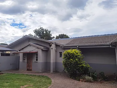 4 Bedroom House For Sale in Pretoria - bcmQ.webp