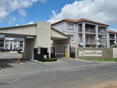 2 Bedroom Apartment For Sale in Boksburg - img