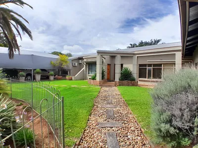 4 Bedroom House For Sale in Kuruman - Kg2Q.webp