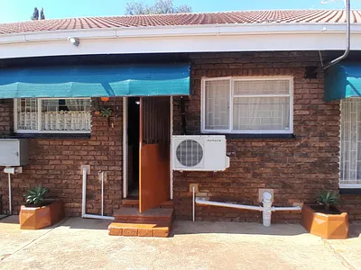 2 Bedroom Townhouse For Sale in Carletonville - oqvv.webp