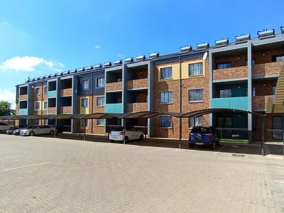 2 Bedroom Apartment For Sale in Pretoria - gqDv.webp