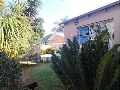 3 Bedroom House For Sale in Germiston - AUjA.webp