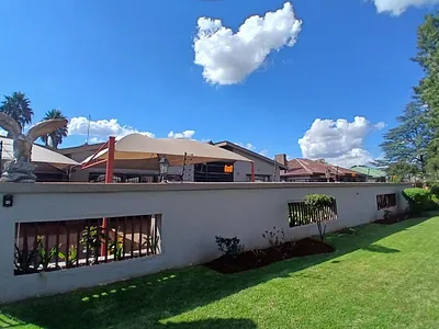 4 Bedroom House For Sale in Carletonville - 2eMK.webp