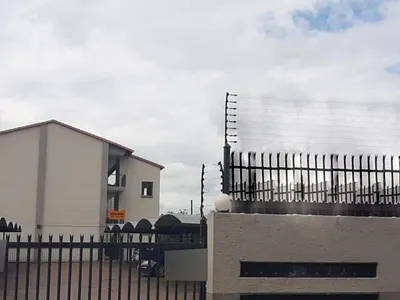 2 Bedroom Apartment For Sale in Pretoria - G1b8.webp