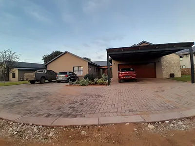 5 Bedroom House For Sale in Kathu - Ihoi.webp