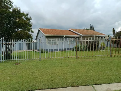 3 Bedroom House For Sale in Grootvlei - ypye.webp