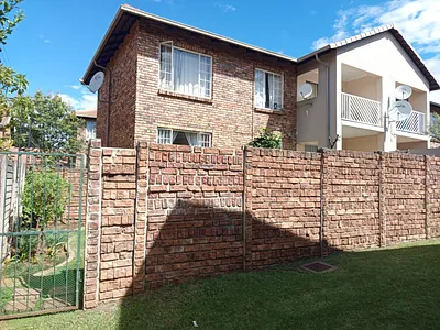 2 Bedroom Apartment For Sale in Centurion - Jqld.webp