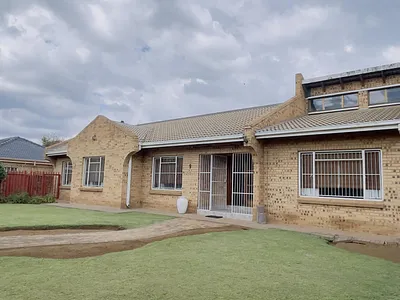 4 Bedroom House For Sale in Bronkhorstspruit - ENSN.webp