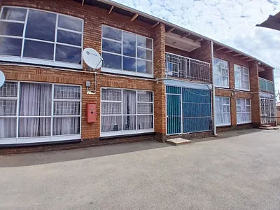 2 Bedroom Apartment For Sale in Carletonville - 3nH0.webp