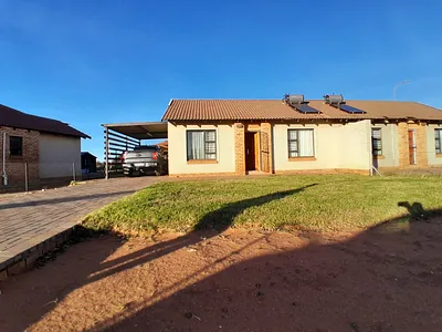 2 Bedroom House For Sale in Kathu - 5BzR.webp