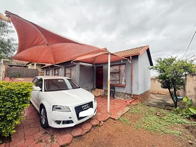 3 Bedroom House For Sale in Pretoria - E1gN.webp