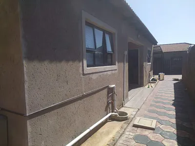 0.5 Bedroom House To Rent in Pretoria - R9Co.webp